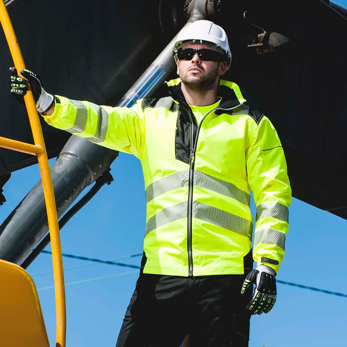 Portwest T400 PW3 Hi-Vis Winter Jacket