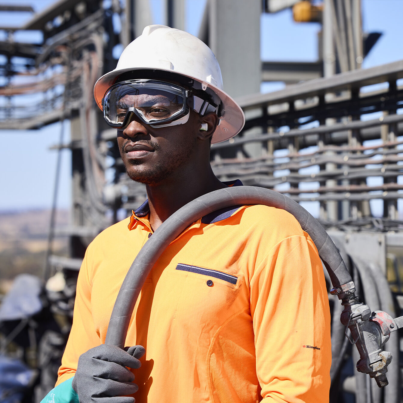 Bolle UNIVERSAL Clear Sealed NEO Safety Goggle - UNIVGN13W