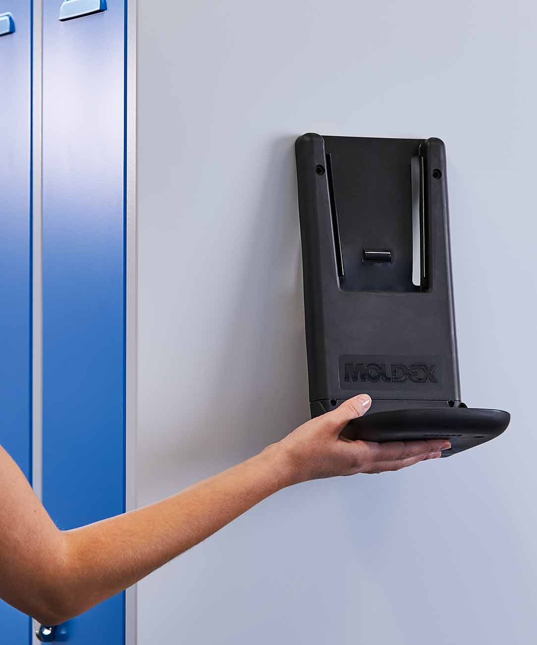 MOLDEX 7061 Magnetic Wall Bracket for PlugStation