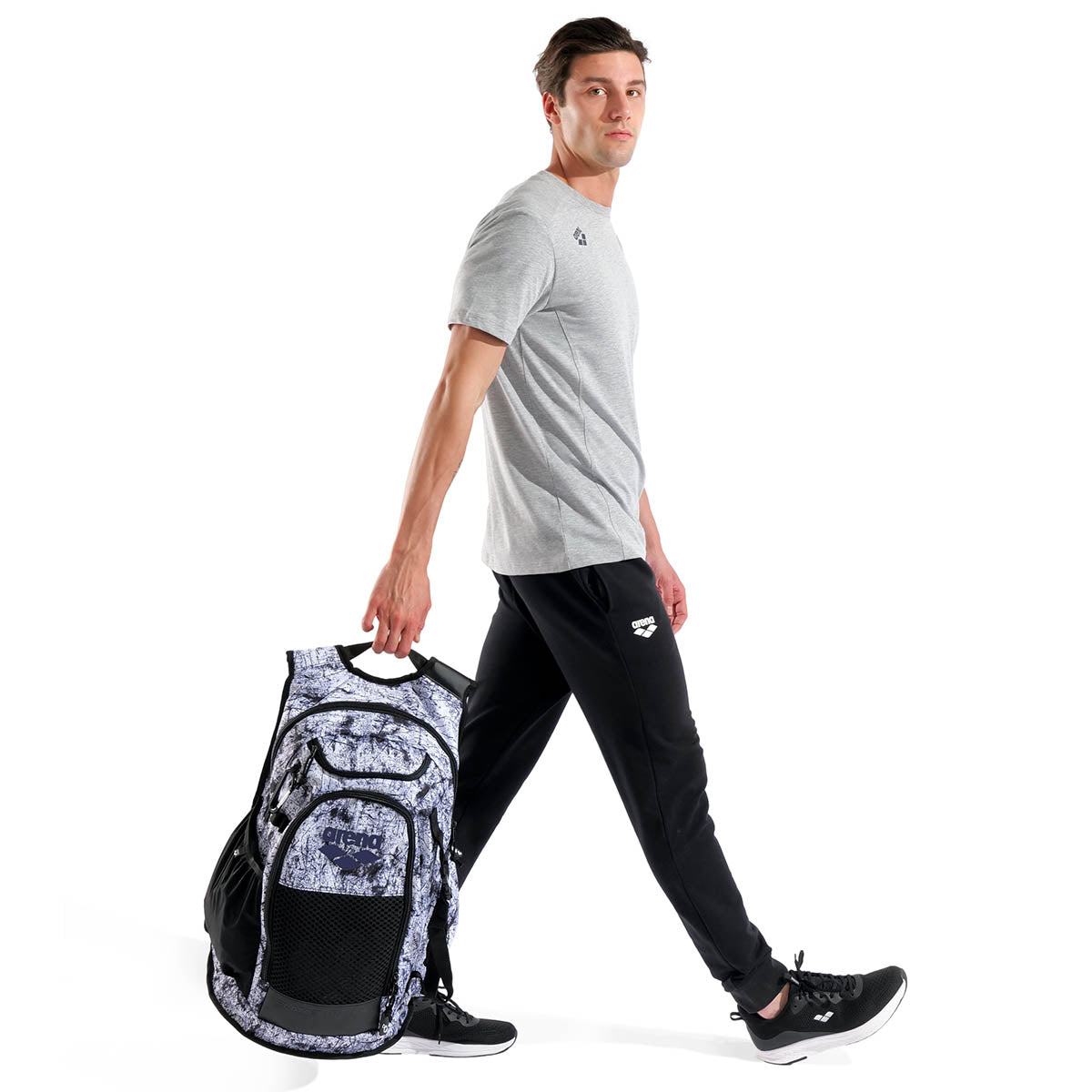 010235-902 ARENAALLSETBACKPACK45L