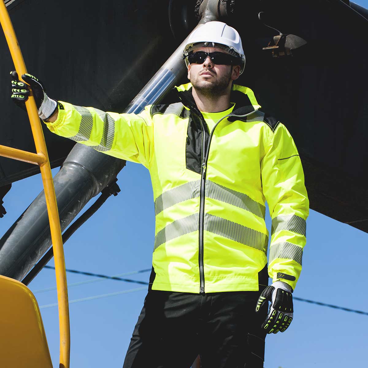 Portwest T400 PW3 Hi-Vis Winter Jacket